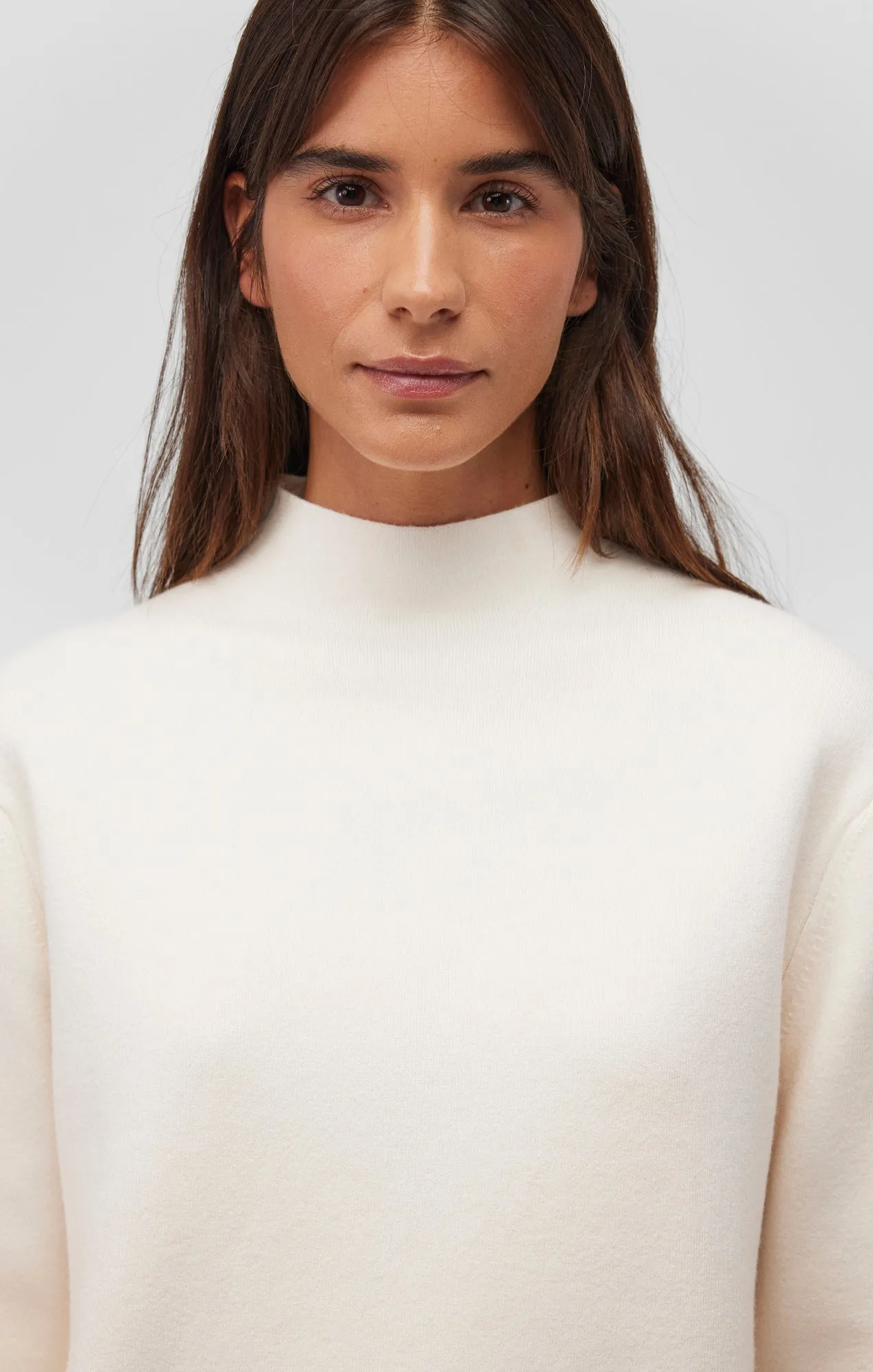 MOCK NECK SWEATER IN COCONUT MILK